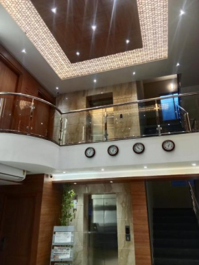 Grand Courtyard Business Hotel